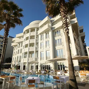 Palace & Hotel Durrës